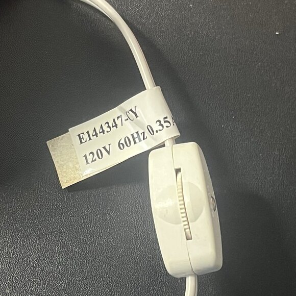 Dickens Towne Series SWEET SHOPPE 1997 Christmas Village Vintage Hand Painted - Picture 16 of 16